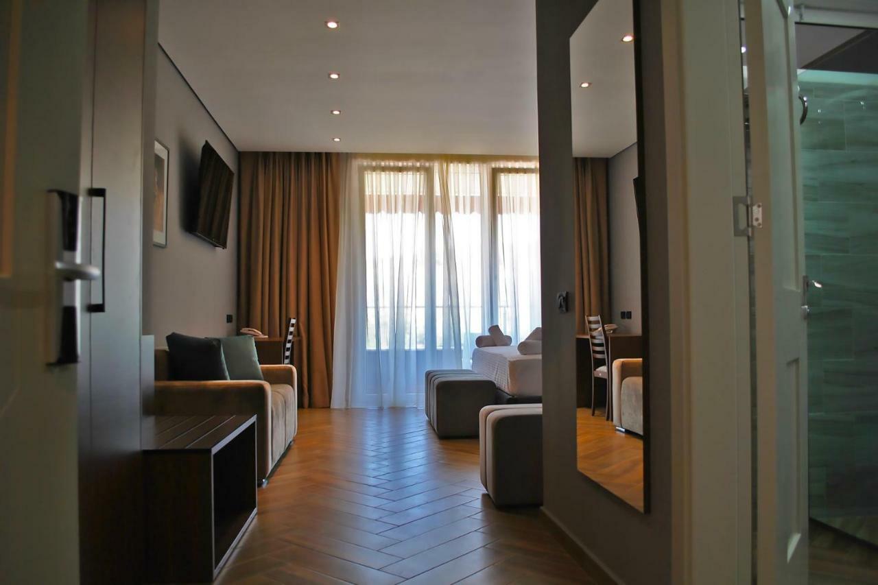 Twin Towers Hotel City & Beach Resort Shëngjin Extérieur photo